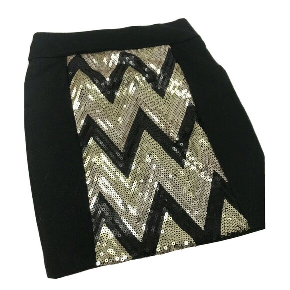 Frederick's of Hollywood Dresses & Skirts - Fredricks of Hollywood Mini Skirt Sequin panel Size Small Gold Black Pull On